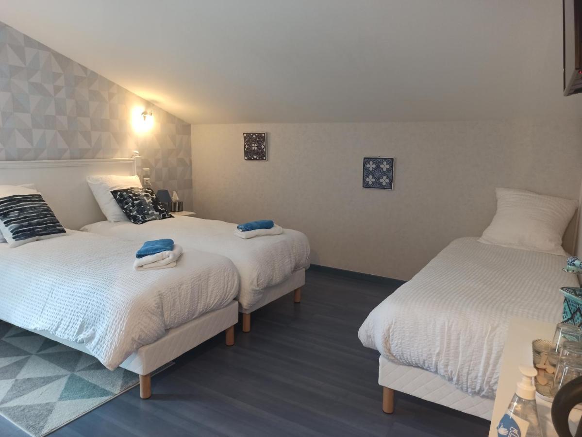 "Les Peyres" Hotel Lamothe-Landerron Exterior foto